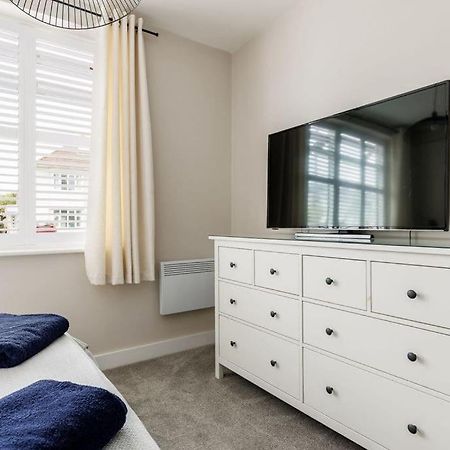 Modern 2 Bed, Cliff Top & Parking, F6 Bournemouth Dış mekan fotoğraf