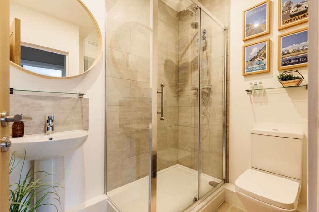 Modern 2 Bed, Cliff Top & Parking, F6 Bournemouth Dış mekan fotoğraf