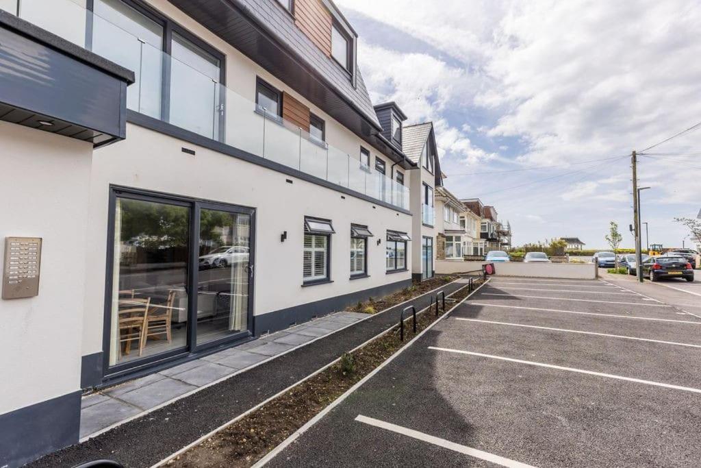 Modern 2 Bed, Cliff Top & Parking, F6 Bournemouth Dış mekan fotoğraf