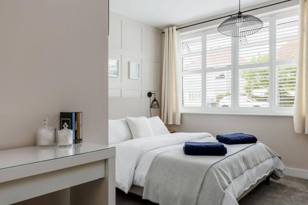 Modern 2 Bed, Cliff Top & Parking, F6 Bournemouth Dış mekan fotoğraf